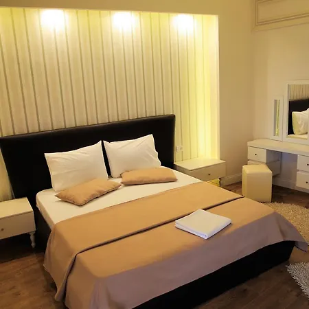 Kristal Hotel