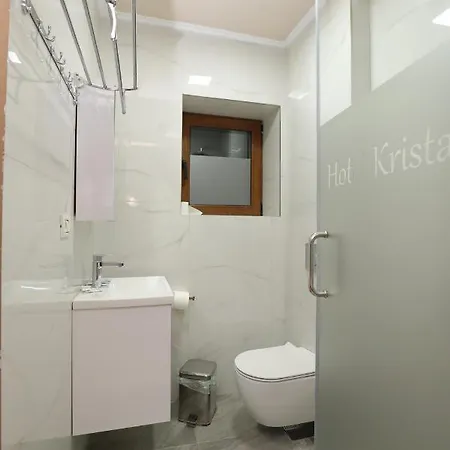 Kristal Hotel