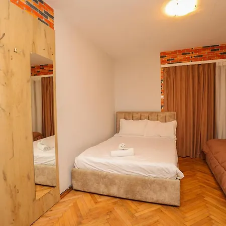 Kristal Hotel
