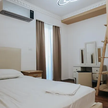 Kristal Hotel