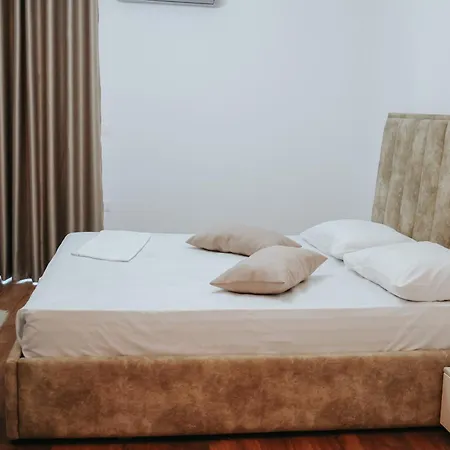 Kristal Hotel Korce