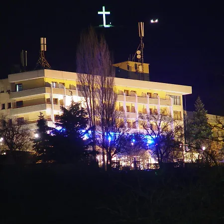 Kristal Hotel Korce